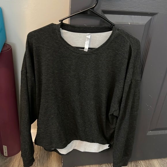 FABLETICS TOP BUNDLE - 3 tops - Picture 6 of 8